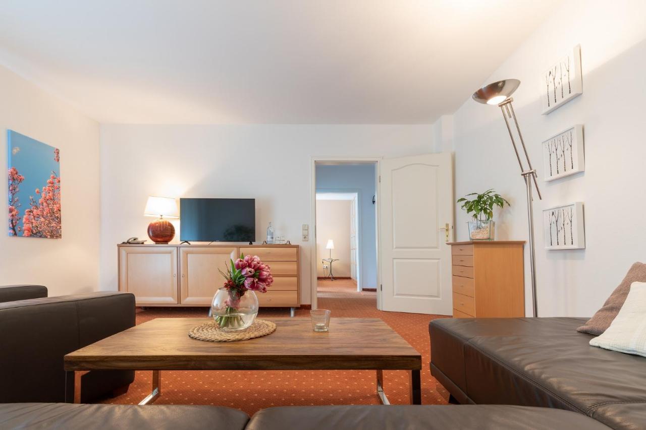 Seehotel Lindenhof ลีเคน ภายนอก รูปภาพ