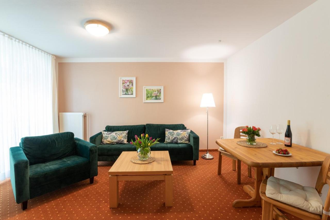 Seehotel Lindenhof ลีเคน ภายนอก รูปภาพ