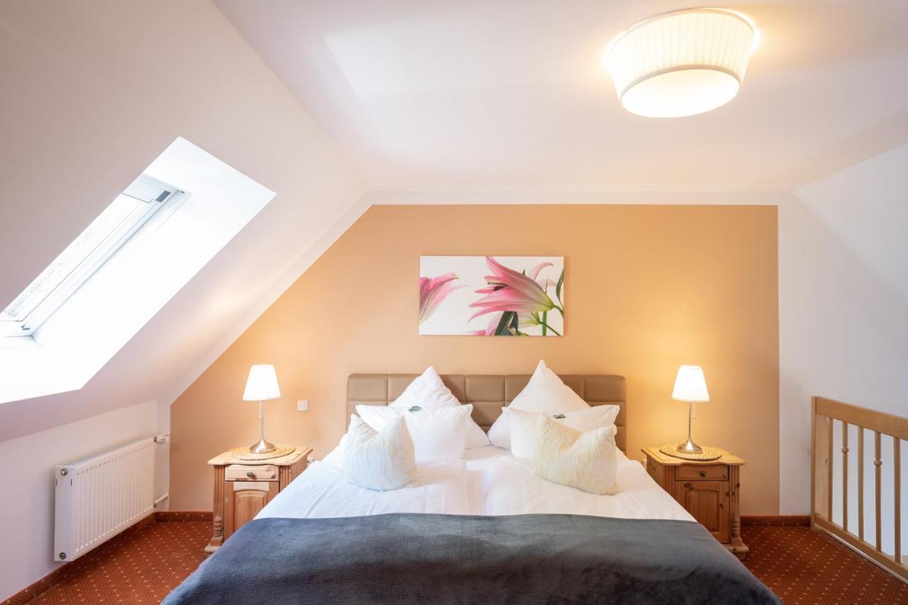 Seehotel Lindenhof ลีเคน ภายนอก รูปภาพ