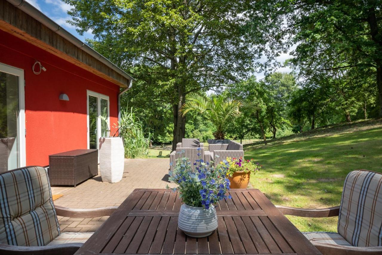 Seehotel Lindenhof ลีเคน ภายนอก รูปภาพ