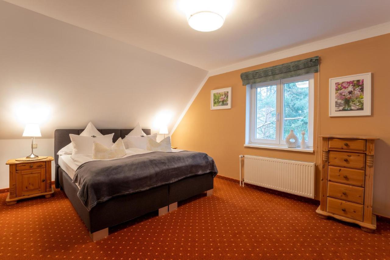 Seehotel Lindenhof ลีเคน ภายนอก รูปภาพ