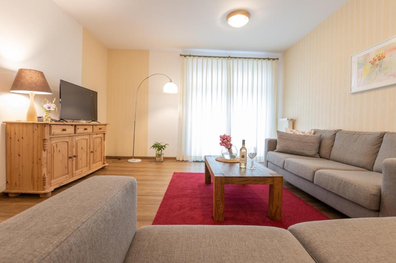 Seehotel Lindenhof ลีเคน ภายนอก รูปภาพ