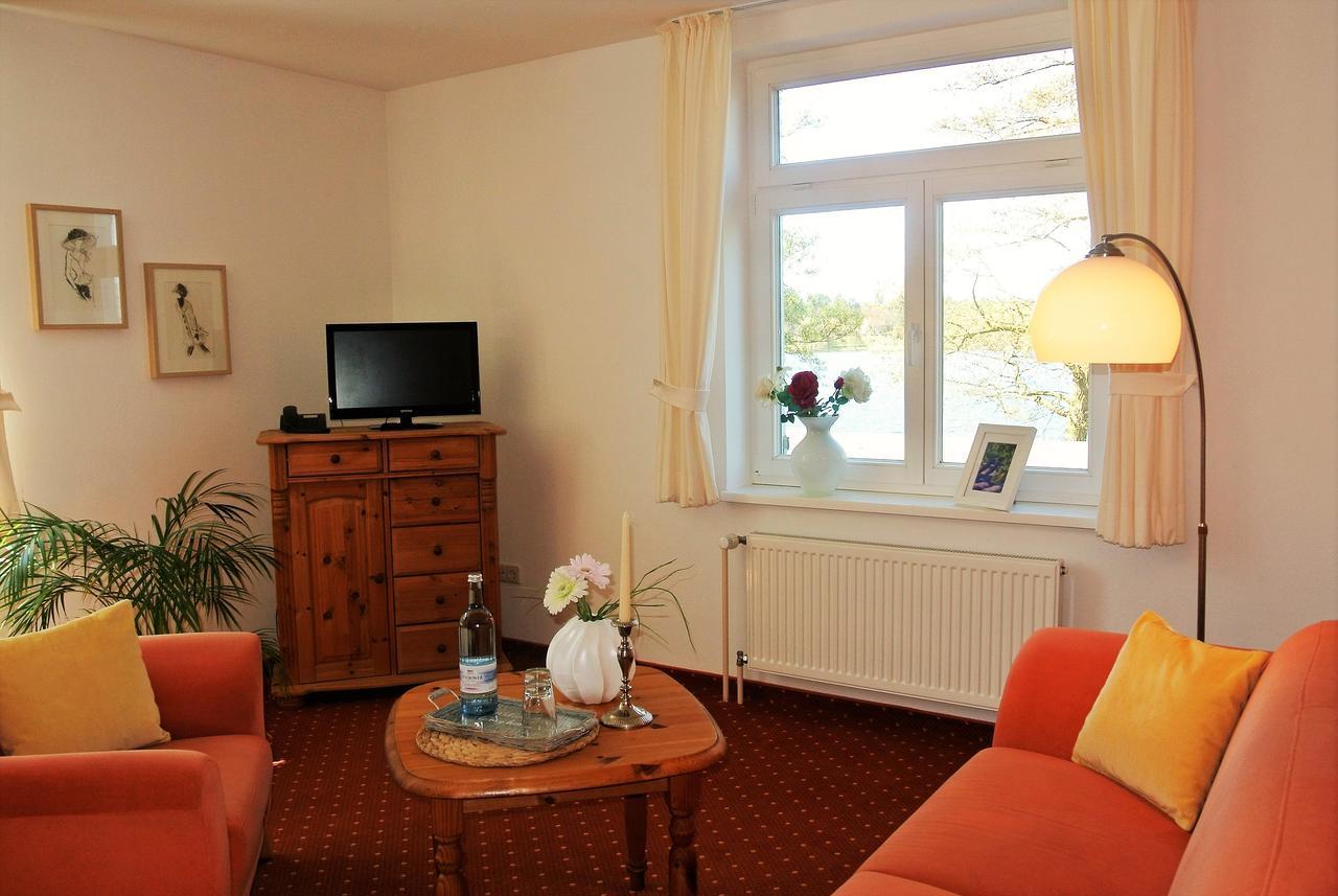 Seehotel Lindenhof ลีเคน ภายนอก รูปภาพ