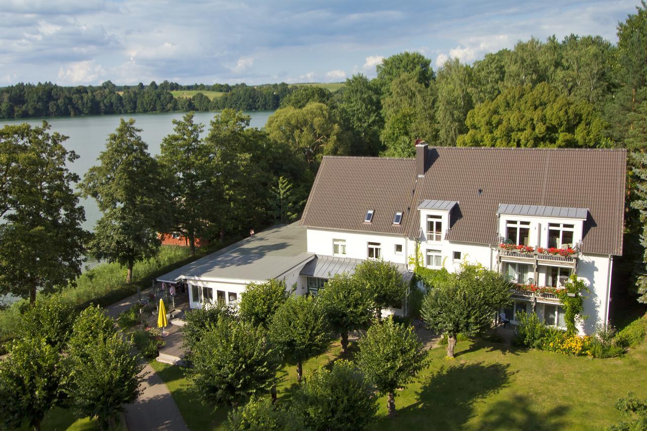 Seehotel Lindenhof ลีเคน ภายนอก รูปภาพ